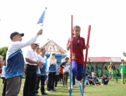 Wabup Bulungan Resmi Membuka Perlombaan Olahraga Tradisional Tingkat SLTP, 274 Peserta Turut Ramaikan Ajang Tersebut
