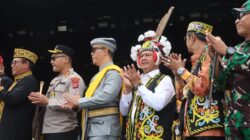 Wakil Bupati Bulungan Hadiri Pembukaan HUT ke-26 dan Irau Kabupaten Malinau ke-11: “Momentum Pelestarian Budaya di Bumi Intimung”