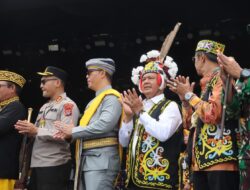 Wakil Bupati Bulungan Hadiri Pembukaan HUT ke-26 dan Irau Kabupaten Malinau ke-11: “Momentum Pelestarian Budaya di Bumi Intimung”